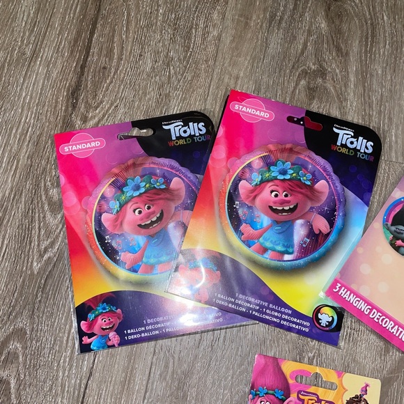 ✨3 for $25✨

🌟BRAND NEW🌟 Trolls Birthday Supplies - Picture 6 of 6
